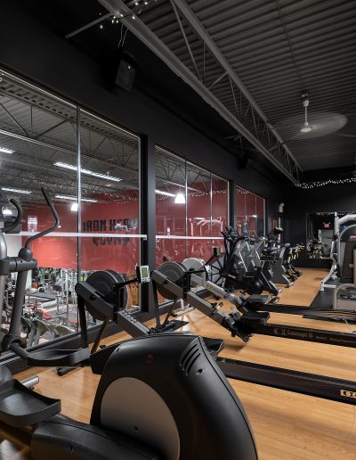 IRONHEART loft stairmaster rowing machines overlooking main gym 15 (1)